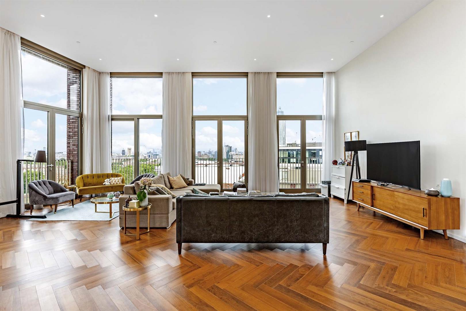 A stunning, double heighted ceiling 3 bedroom 2,182sqft Penthouse in ...