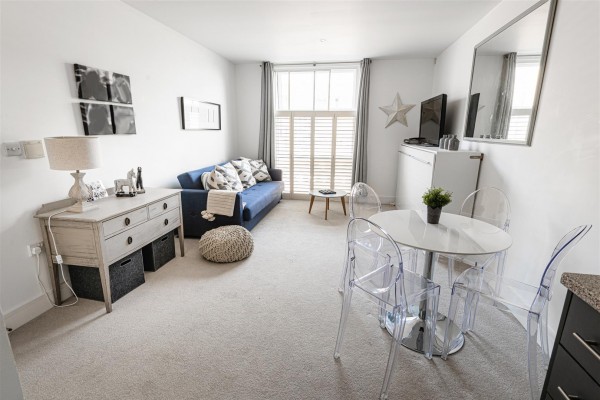 1 Bedroom Flat To Rent In Chelsea Bridge Wharf